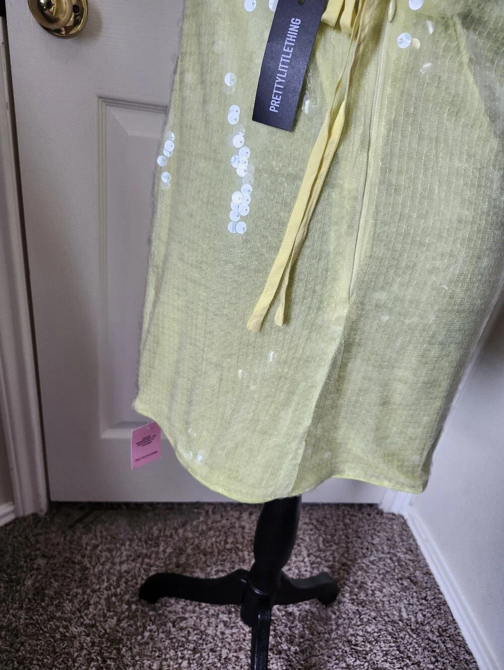 PrettyLittleThing Pastel Yellow Sequin Strappy 1 Shoulder Dress US 10